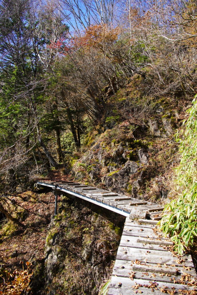 桟道が多い三ツ山付近（三ツ山付近で撮影）