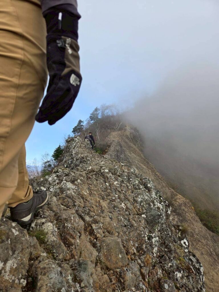 いざ!蟻の塔渡りに挑む(蟻の塔渡りで撮影)