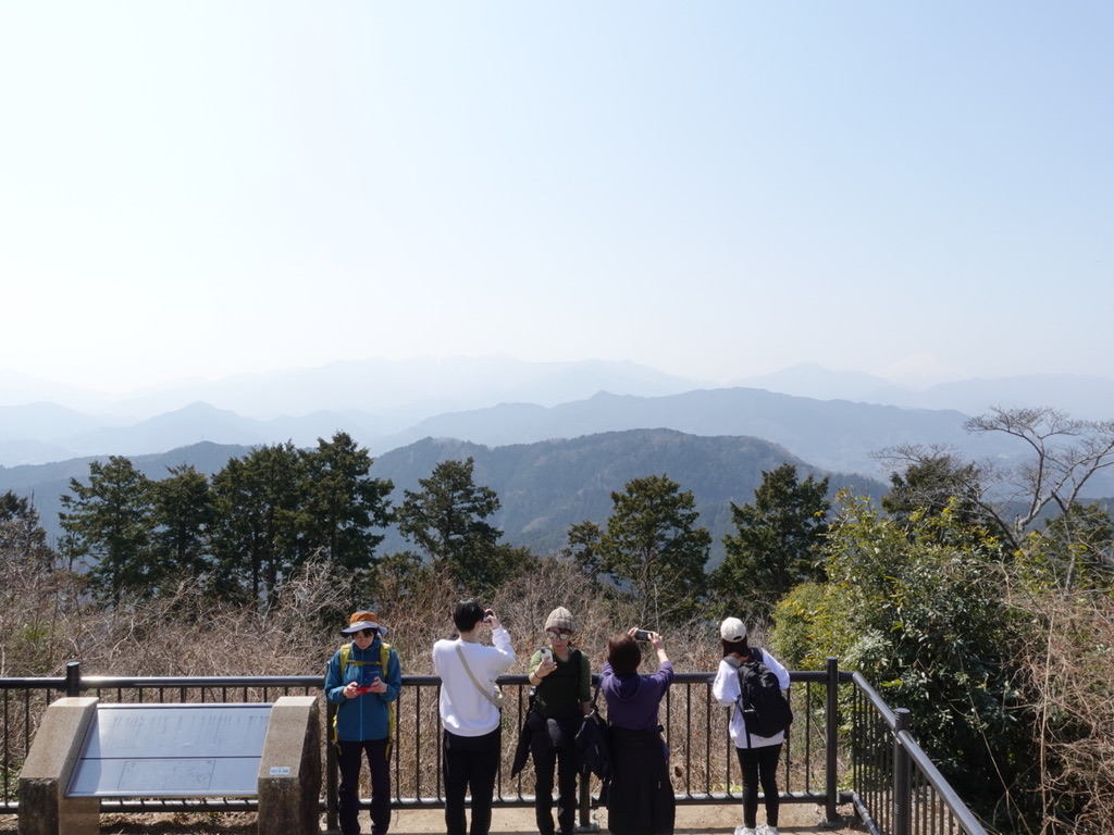 高尾山・山頂にある展望台