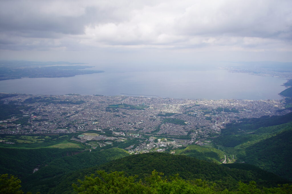 別府湾、一望(鶴見岳山頂で撮影)