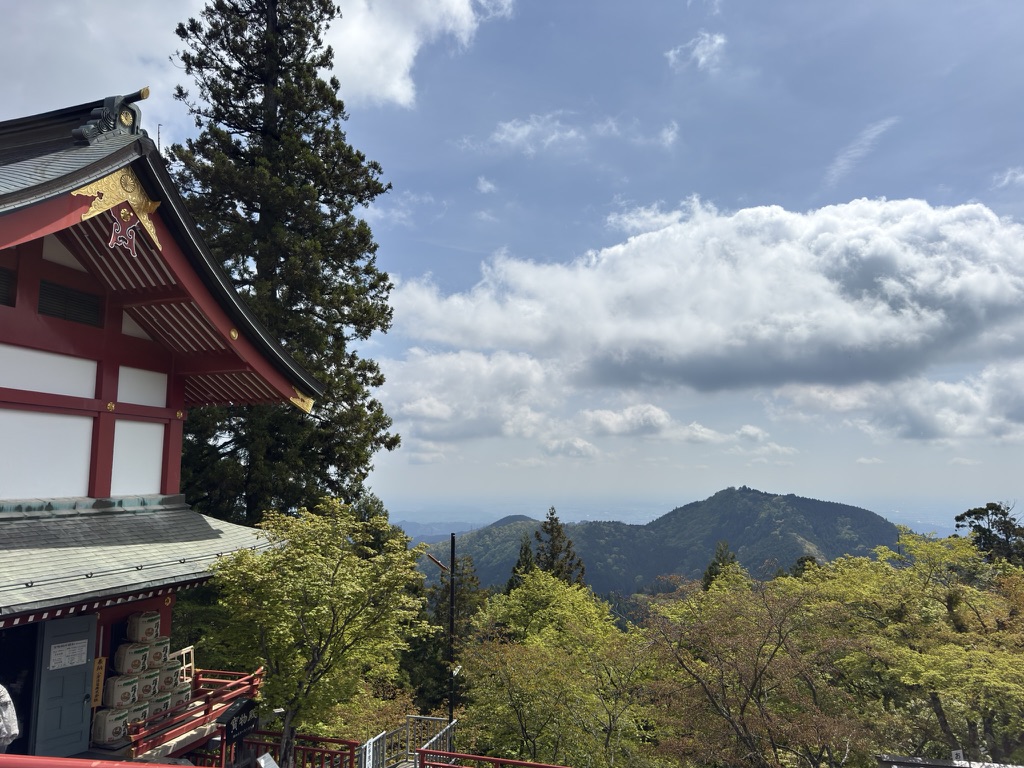 奥多摩の山　なんていう山かは？です💦（武蔵御嶽神社で撮影）
