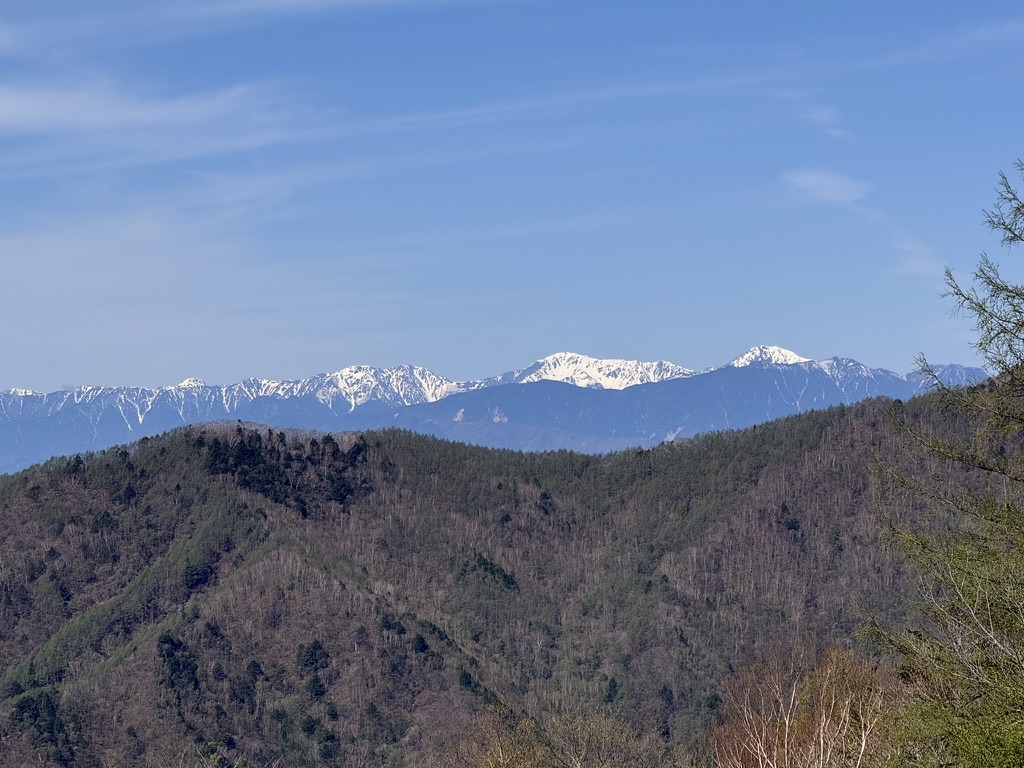南アルプス・白峰三山（国師ヶ原から扇平の間で撮影）
